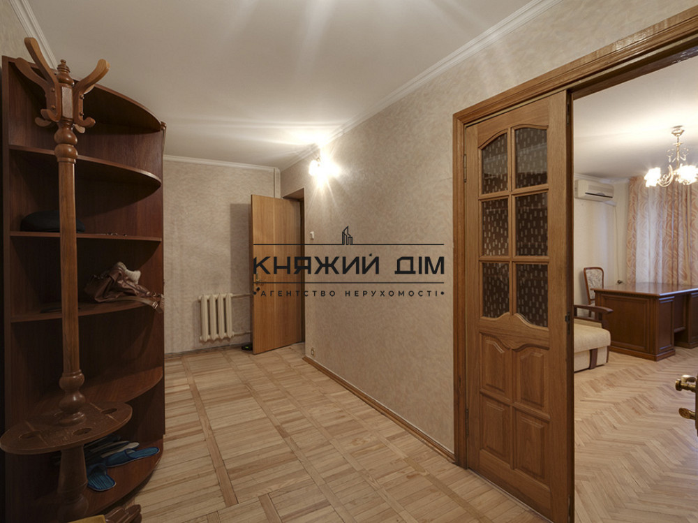 Аренда раздельной 4-х к.кв. м. Минская. № 11193908 Киев - изображение 5