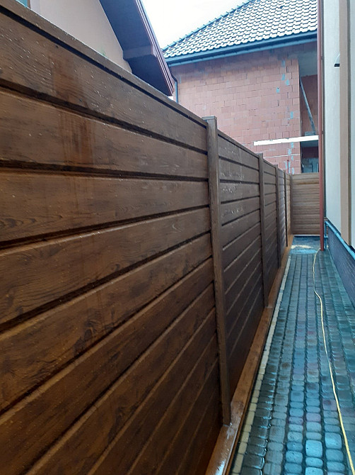 Гарний паркан з металосайдингу, ціна. Огородження котеджу монтаж Київська область Українка Украинка - изображение 8