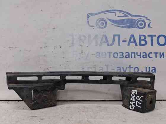 Кронштейн бампера передний правый Volkswagen Caddy 2K 1.9 DIESEL BJB 2003 (б/у) Киев