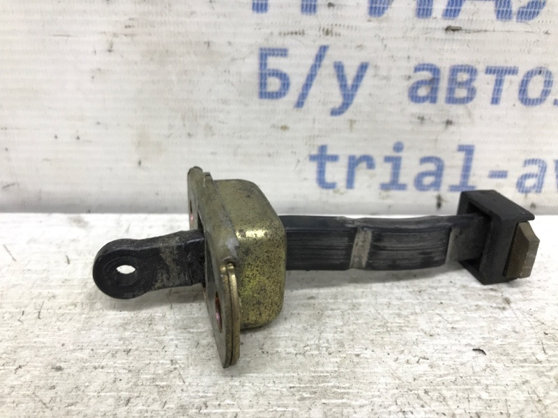 Ограничитель двери задний правый Mitsubishi Pajero Sport K9 2.5 DIESEL 4D56 1996 (б/у) Київ - зображення 1