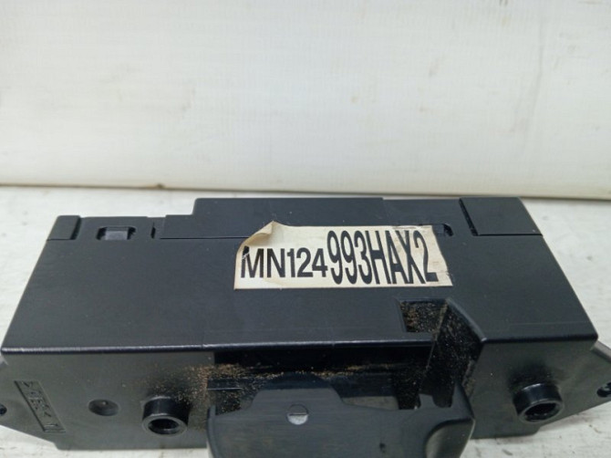 Кнопка стеклоподъемника Mitsubishi Lancer 9 1.6 БЕНЗИН 4G18 2003 (б/у) Київ - зображення 2