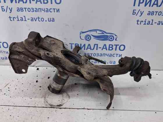 Кулак поворотный правый без ступицы Mitsubishi Pajero Sport K9 2.5 DIESEL 4D56 1996 (б/у) Київ