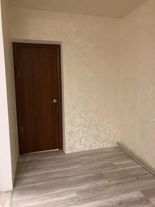 Продається будинок з 20 сотками землі в м. Ізюм Харківської області Ізюм - зображення 3