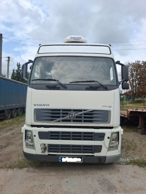 Продам тягач Volvo FH 12 + трал FREJAT Кролевець - зображення 1