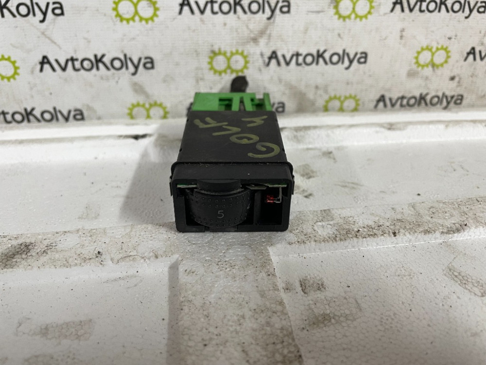 Кнопка подогрева сиденья VW Golf IV 1997-2003 (1J0963563B) Ковель - зображення 1