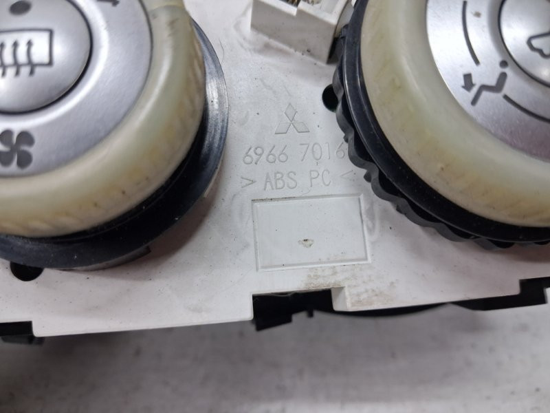 Блок управления кондиционером Mitsubishi Colt 2002-2012 69667016 (Арт. 80955) Киев - изображение 4