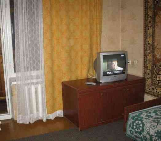 1-к середина пр.Правды-Слобожанского, техника, мебель, балкон 7/9 эт Дніпро