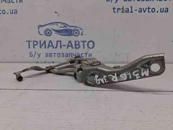 Петля крышки багажника правая Mazda 3 BK 1.6 БЕНЗИН Z6 2003 (б/у) Киев