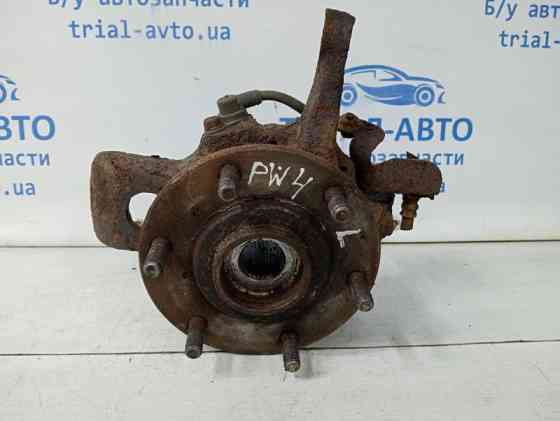 Кулак поворотный левый со ступицей Mitsubishi Pajero Wagon 4 3.2 ДИЗЕЛЬ 4M41 2006 (б/у) Киев