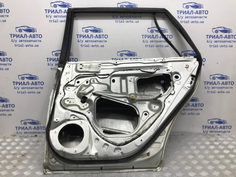 Дверь задняя правая Toyota Avensis T25 1.8 БЕНЗИН 1ZZFE 2002 (б/у) Київ - зображення 9