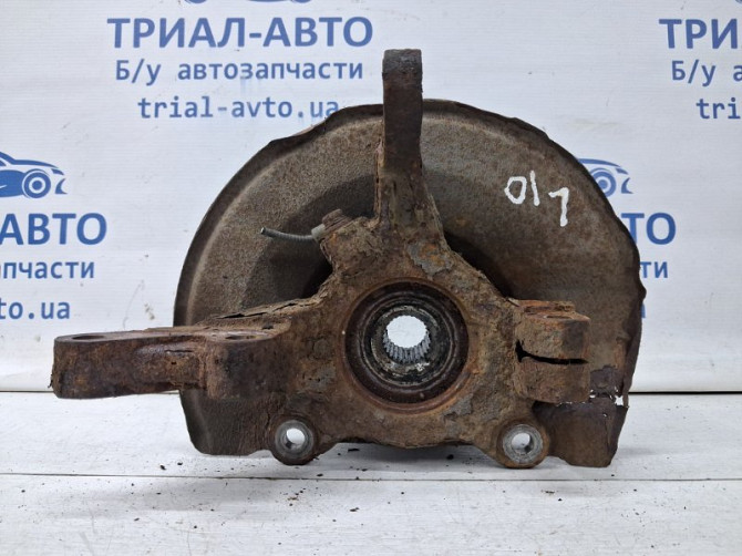 Кулак поворотный правый со ступицей Mitsubishi Lancer 10 1.5 БЕНЗИН 4A91 2007 (б/у) Київ - зображення 1