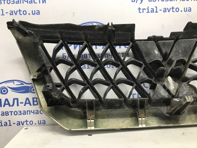 Решетка радиатора Mitsubishi Pajero Sport K9 2.5 DIESEL 4D56 1996 (б/у) Киев - изображение 5