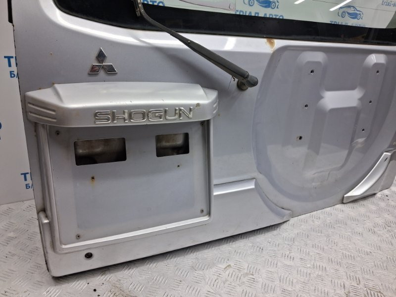 Крышка багажника Mitsubishi Pajero Wagon 3 3.2 ДИЗЕЛЬ 4M41 1999 (б/у) Київ - зображення 4