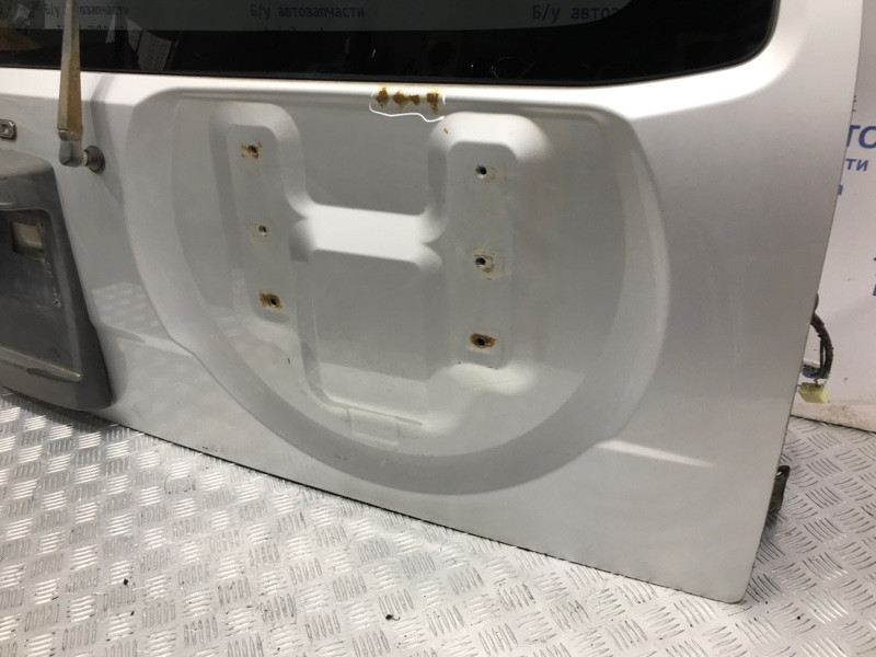 Крышка багажника Mitsubishi Pajero Wagon 3 3.2 ДИЗЕЛЬ 4M41 1999 (б/у) Київ - зображення 5