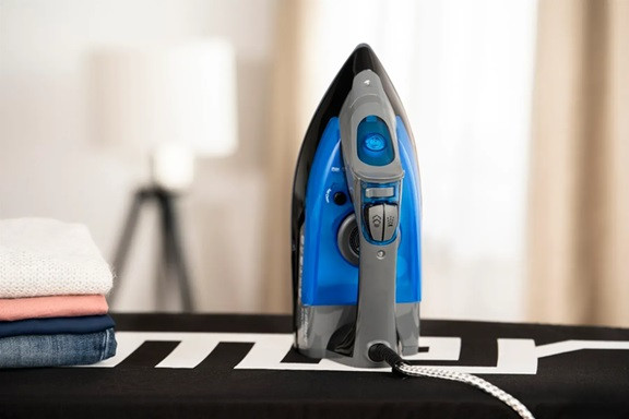 Утюг Zelmer ZIR3220 3000 Вт синий Киев - изображение 8