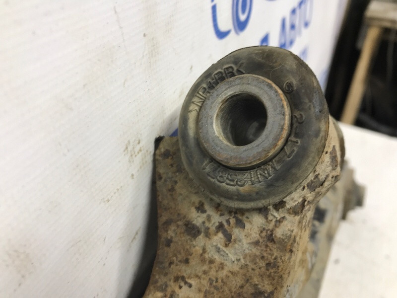 Рычаг правый Mitsubishi Outlander XL 2.2 DIESEL 4N14 2007 (б/у) Київ - зображення 4