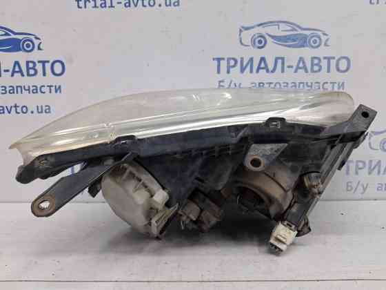 Фара левая галоген Toyota Avensis T25 1.8 БЕНЗИН 1ZZFE 2002 (б/у) Киев