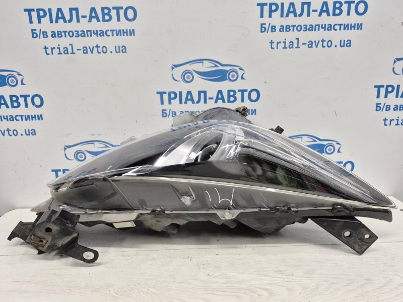 Фара правая Ксенон Mazda 3 BM 2.2 DIESEL 2013 (б/у) Киев - изображение 8