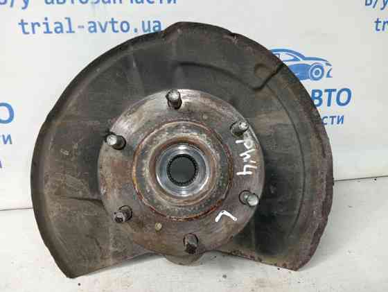 Кулак поворотный левый со ступицей Mitsubishi Pajero Wagon 4 3.2 ДИЗЕЛЬ 4M41 2006 (б/у) Киев