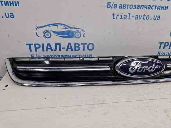 Решетка радиатора Ford Escape 3 2.0 БЕНЗИН ENR90 2012 (б/у) Київ