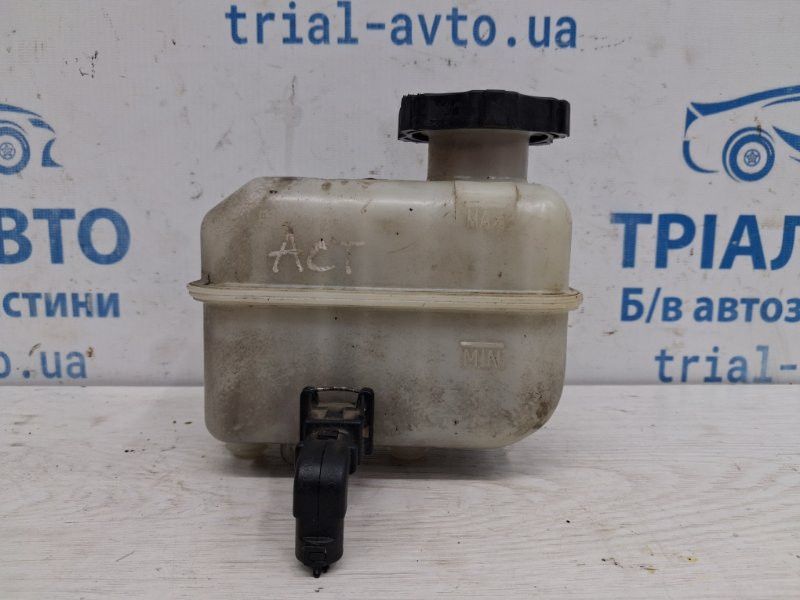 Бачок главного тормозного цилиндра SsangYong Actyon 2005-2010 4850009212 (Арт. 75692) Киев - изображение 2