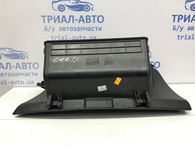 Бардачок Kia Ceed ED 1.6 DIESEL D4FB 2006 (б/у) Київ - зображення 5