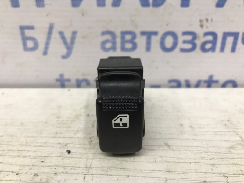 Кнопка стеклоподъемника Hyundai Tucson JM 2.0 DIESEL D4EA 2004 (б/у) Киев - изображение 1