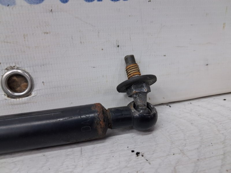 Амортизатор капота Toyota Prado J120 4.0 1GR-FE 2002 (б/у) Киев - изображение 2