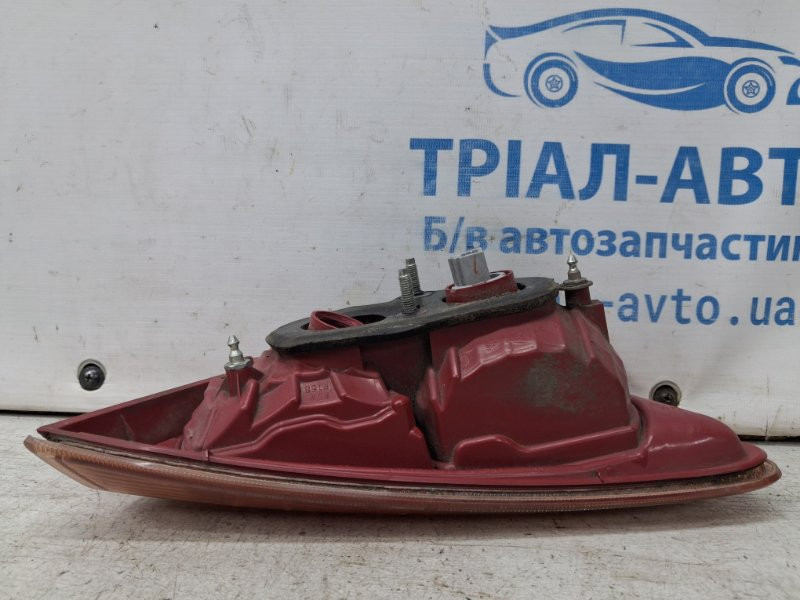 Фонарь задний внутренний левый Mitsubishi Lancer 10 2.0 БЕНЗИН 4B11 2007 (б/у) Киев - изображение 4