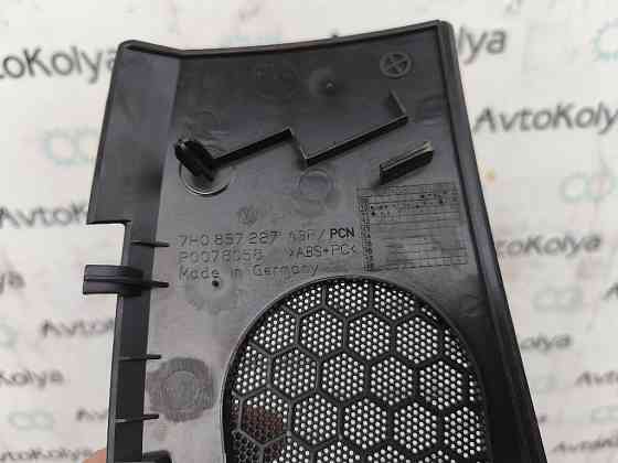 Накладка решетка динамика в торпедо левая VW T5 2003-2015 (7H0857227) Ковель