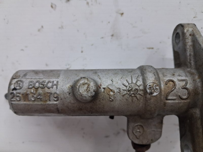 Тормозной цилиндр главный Toyota Avensis T25 1.8 БЕНЗИН 1ZZFE 2002 (б/у) Киев - изображение 4