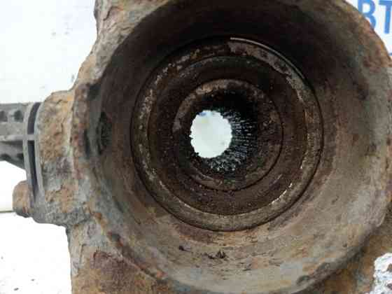 Кулак поворотный правый со ступицей Hyundai I30 2007-2012 517162H100 (Арт. 61773) Киев