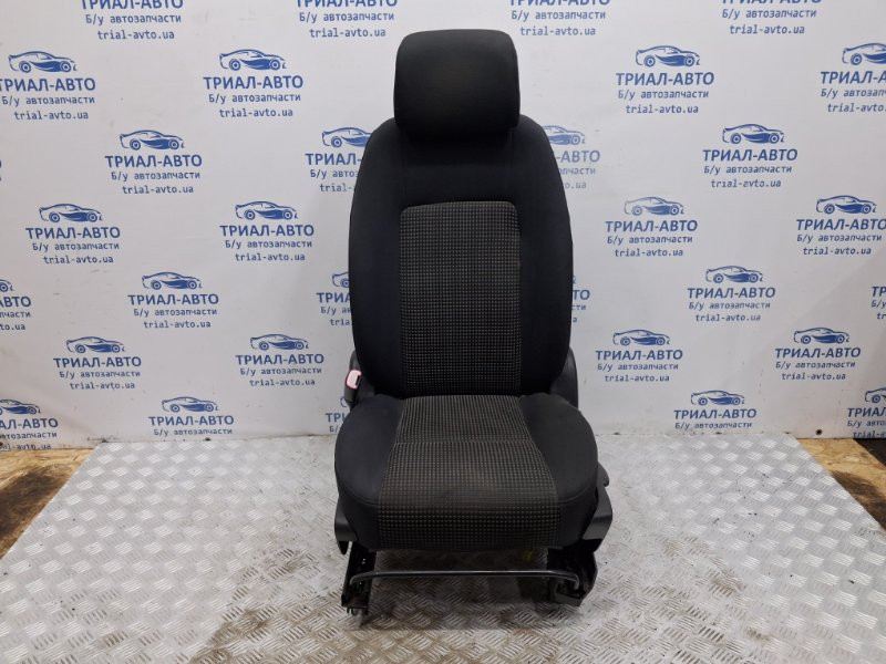 Сиденье переднее левое Chevrolet Captiva C100 2.4 БЕНЗИН Z24SED 2006 (б/у) Київ - зображення 1