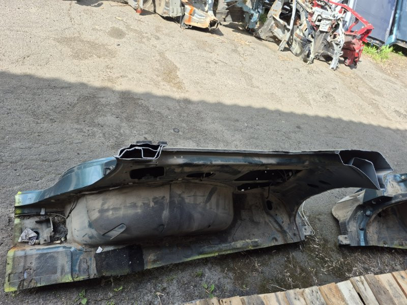 Четверть автомобиля задняя правая Mitsubishi Pajero Sport K9 2.5 DIESEL 4D56 1996 (б/у) Киев - изображение 6