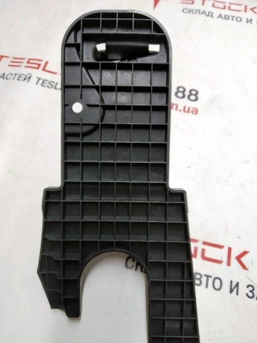 2Кронштейн (опора) полки багажного отсека левый Tesla model X 1066847-00-E Київ - зображення 1