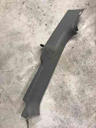 Бу накладка порога внутренняя задняя правая Renault Laguna 2, 8200000258, 8200074590 Кропивницький