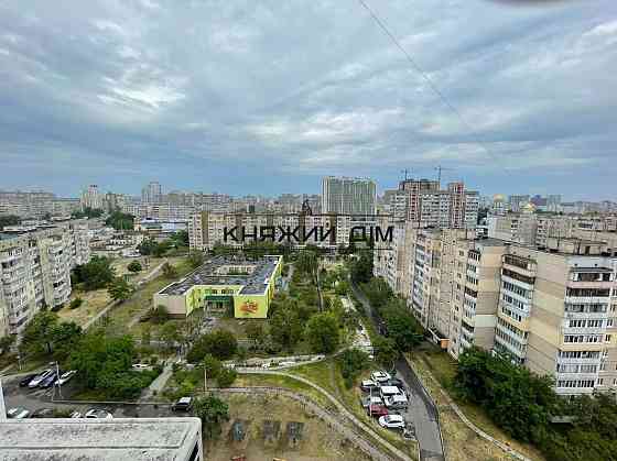 Оренда роздільної 3-х к. квартири Харківський масив. № 11200123 Київ