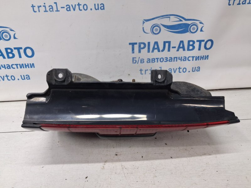 Фонарь задний внешний правый Mitsubishi Pajero Wagon 3 3.2 ДИЗЕЛЬ 4M41 1999 (б/у) Киев - изображение 5