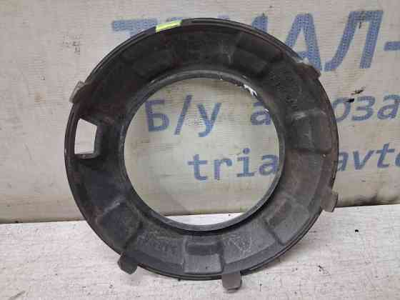 Накладка ПТФ Mitsubishi Pajero Wagon 2006-2022 8400A583 (Арт. 83651) Киев
