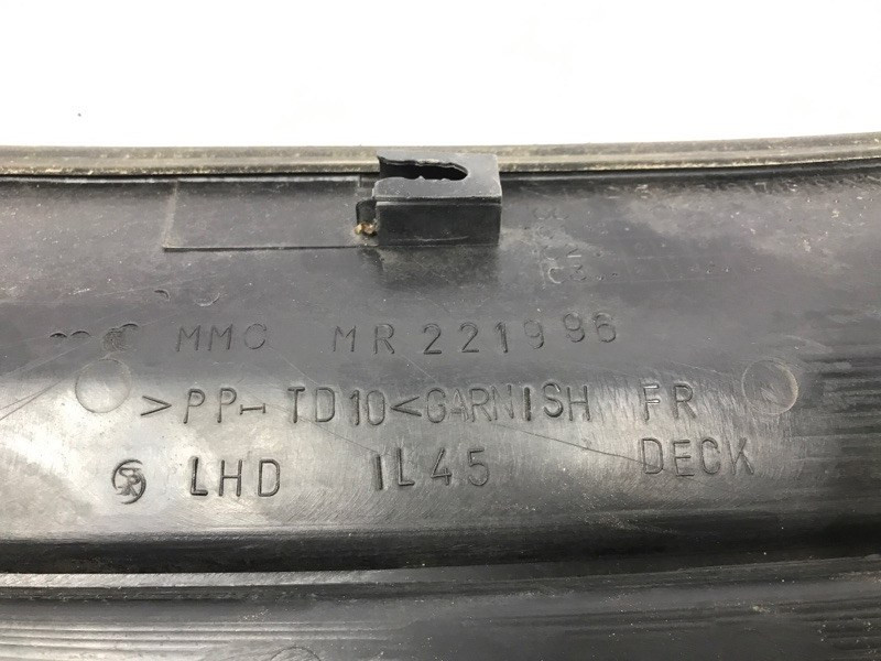 Дефлектор дворников Mitsubishi Pajero Sport 1996-2008 mr221996 (Арт. 40438) Киев - изображение 8