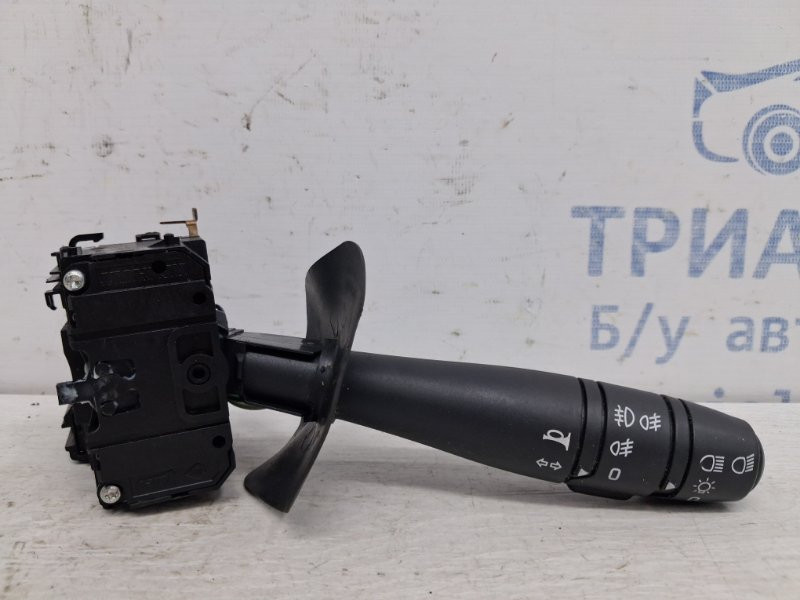 Переключатель подрулевой правый(дворники) Dacia Duster HS 1.5 DIESEL K9K 2010 (б/у) Київ - зображення 1