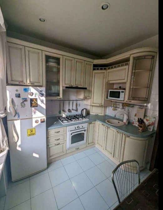 Продам. 2-к.кв. 4/5, просп. Дмитра Яворницького, район Озерки. Дніпро - зображення 1