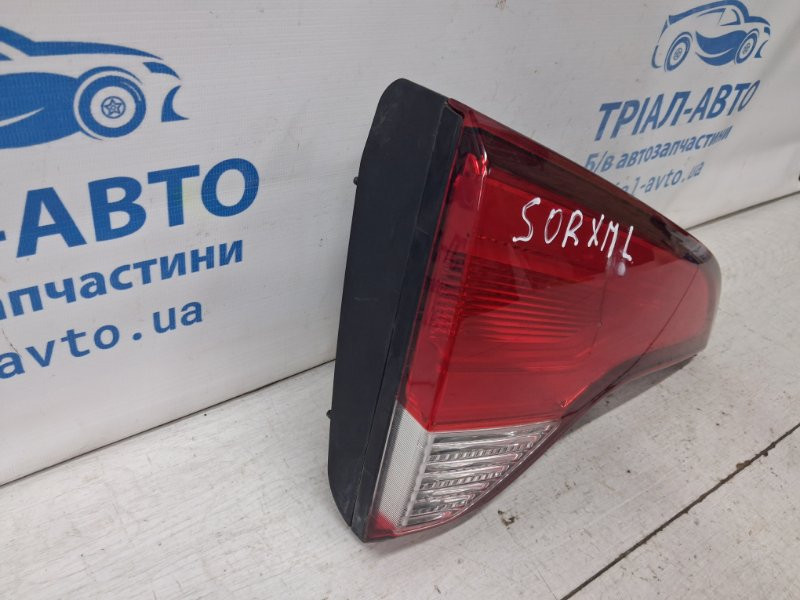 Фонарь задний внутренний левый Kia Sorento XM 2.4 БЕНЗИН G4KJ 2009 (б/у) Киев - изображение 2