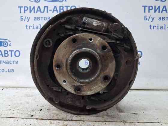 Цапфа задняя левая Dacia Duster HS 1.5 DIESEL K9K 2010 (б/у) Киев