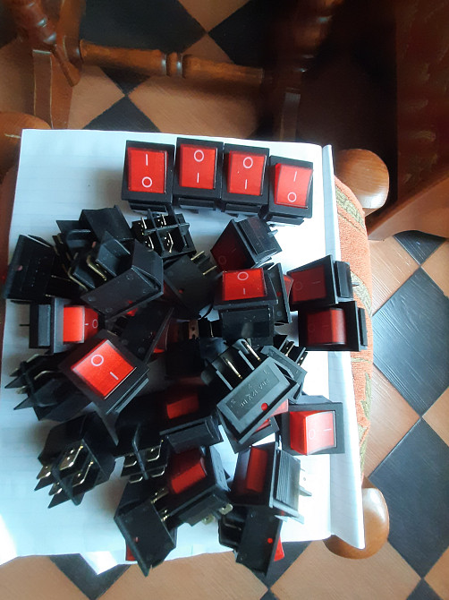 Микросхемы ISD1416P звуковые , DS1963S ключи , кварцы , переключатели Київ - зображення 5