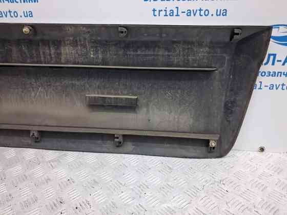 Накладка двери Mitsubishi Pajero Wagon 4 3.2 ДИЗЕЛЬ 4M41 2006 перед. лев. (б/у) Київ