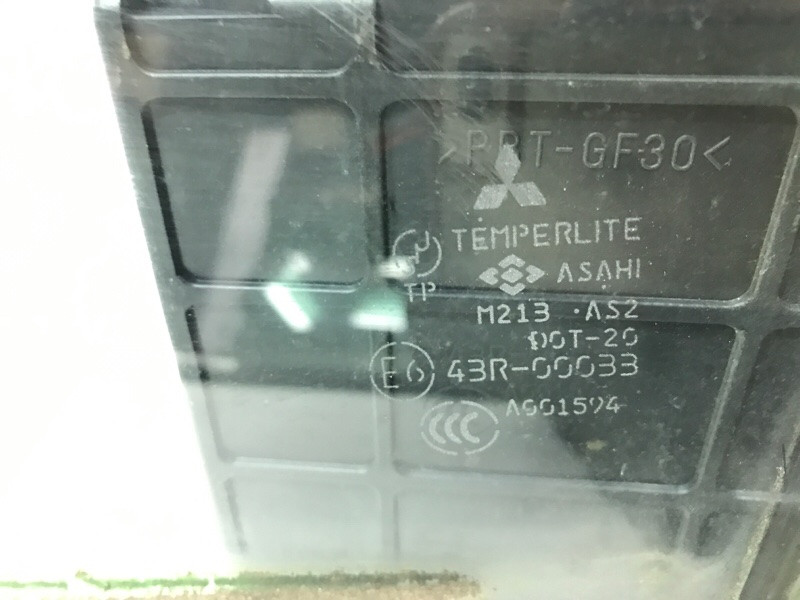 Стекло двери переднее левое Mitsubishi Lancer 9 1.6 БЕНЗИН 4G18 2003 (б/у) Киев - изображение 3