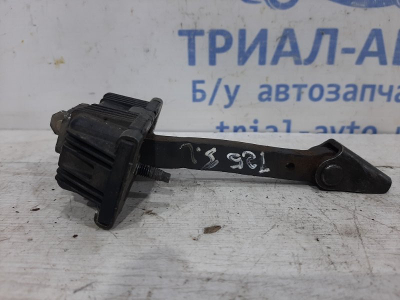 Ограничитель двери задний левый Toyota Avensis 2002-2010 6861005040 (Арт. 26432) Київ - зображення 1