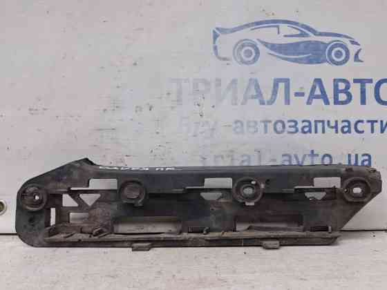 Кронштейн бампера передний правый Volkswagen Caddy 2K 1.9 DIESEL BJB 2003 (б/у) Киев