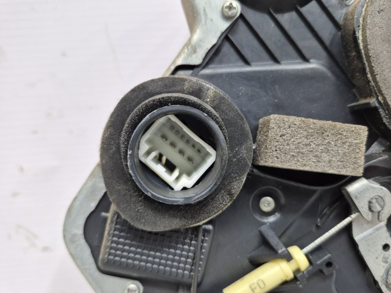 Замок двери передний правый Suzuki Grand Vitara JT 2.4 БЕНЗИН J24B 2005 (б/у) Киев - изображение 4